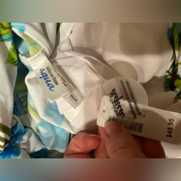 La Vie En Rose Swim Suit Tankini Size Medium Top & XL Bottoms **Read Descrip** - Picture 9 of 9